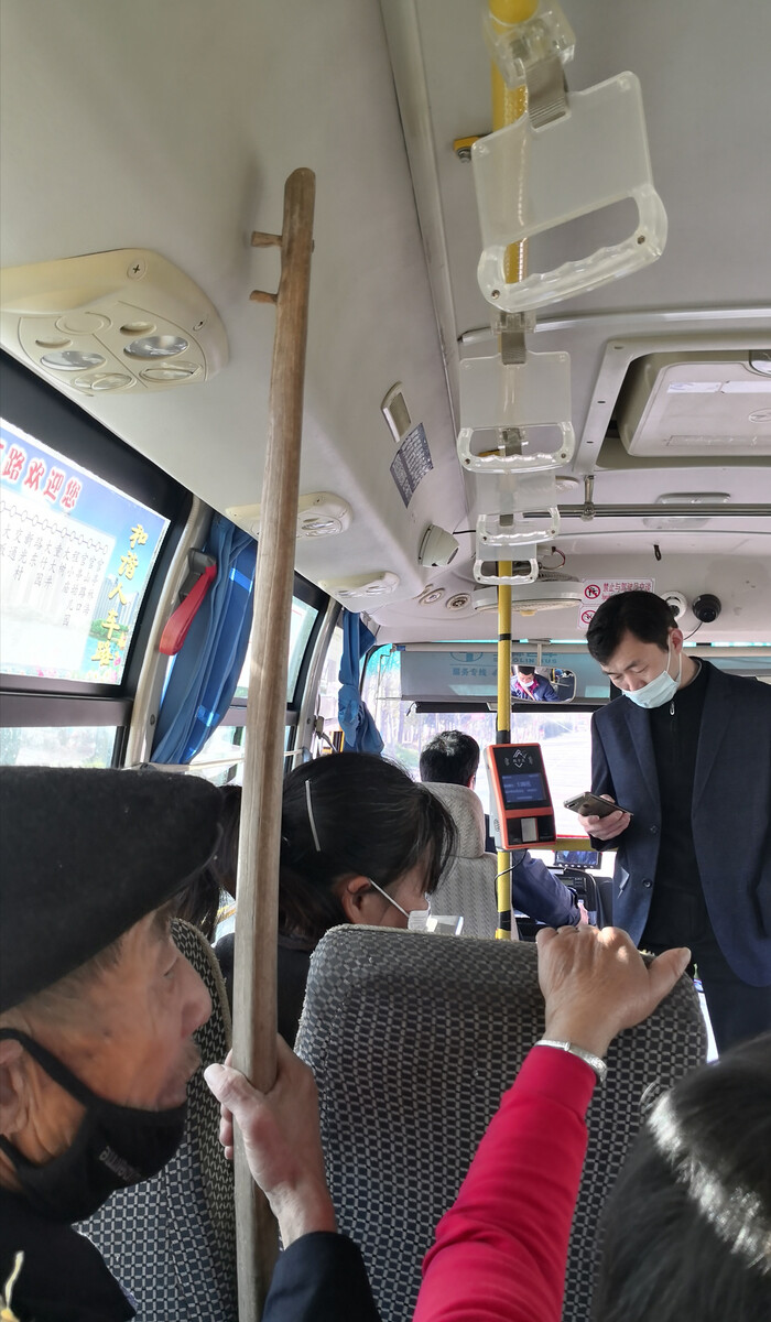 公交车模拟器乡村道路_农村公交车模拟游戏手机版_公交车模拟下载安装