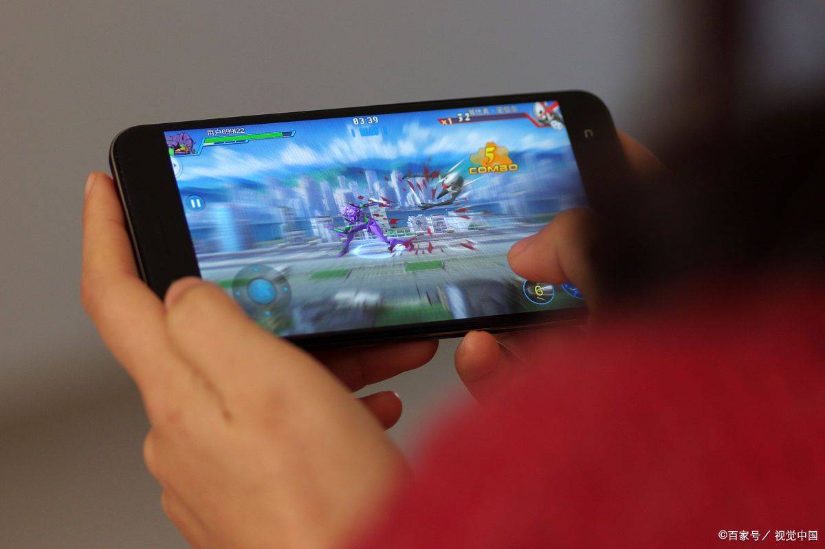 适合孩子玩游戏的手机_孩子总是用手机看游戏好吗_手机游戏小孩子玩的