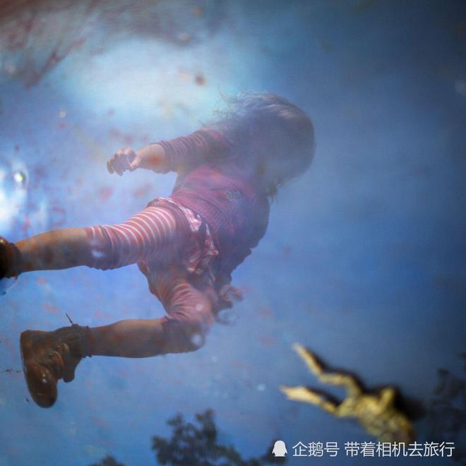 游戏暴雨 洗澡_暴雨洗澡游戏视频_暴雨洗澡游戏怎么玩