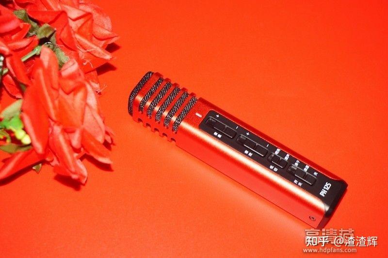 为什么游戏一开麦克风声音就很小_玩游戏麦克风声音小_麦克风声音开游戏小怎么回事