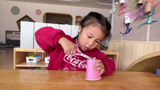 绑纸杯在肚子甩 小球到杯子游戏_杯子怎么用绳子挂起来_绑杯子绳结编法大全