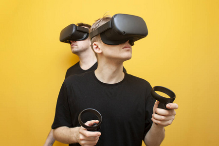 vr不会玩_ag超玩会_玩会手机就头晕怎么回事